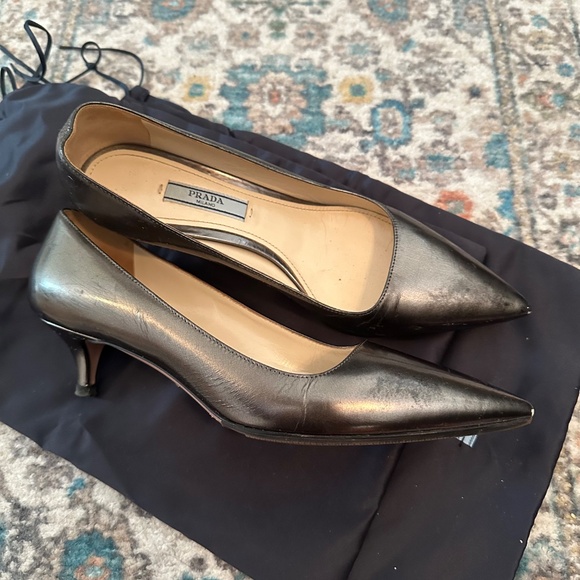 Vintage Prada Patent Metallic Green Pointed Toe Kitten Heels Size 36 - Picture 2 of 3